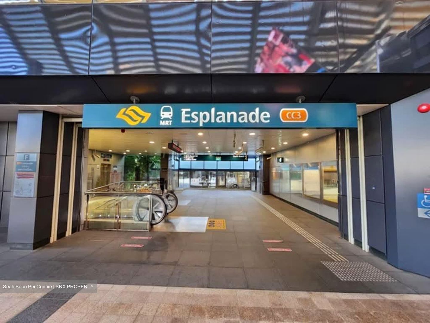North Bridge Road (D7), Retail #599944581